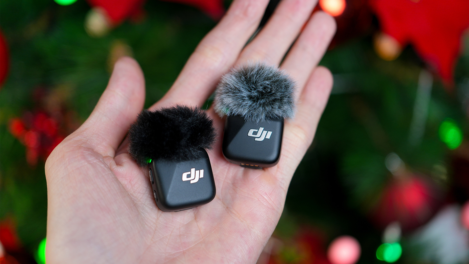 so-sanh-mic-mini-va-mic-2-lua-chon-nao-dang-tien-nhat
