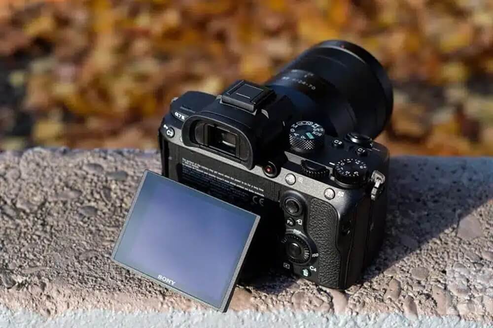 sony-a73-chinh-hang