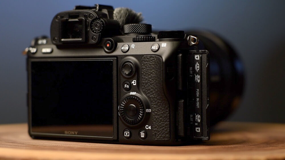 Kham-pha-Sony-A73-Dong-may-anh-Sony-cu-Full-Frame-can-moi-the-loai-chup