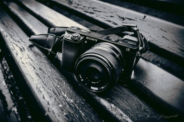 Máy quay 4K chuyên nghiệp A6000