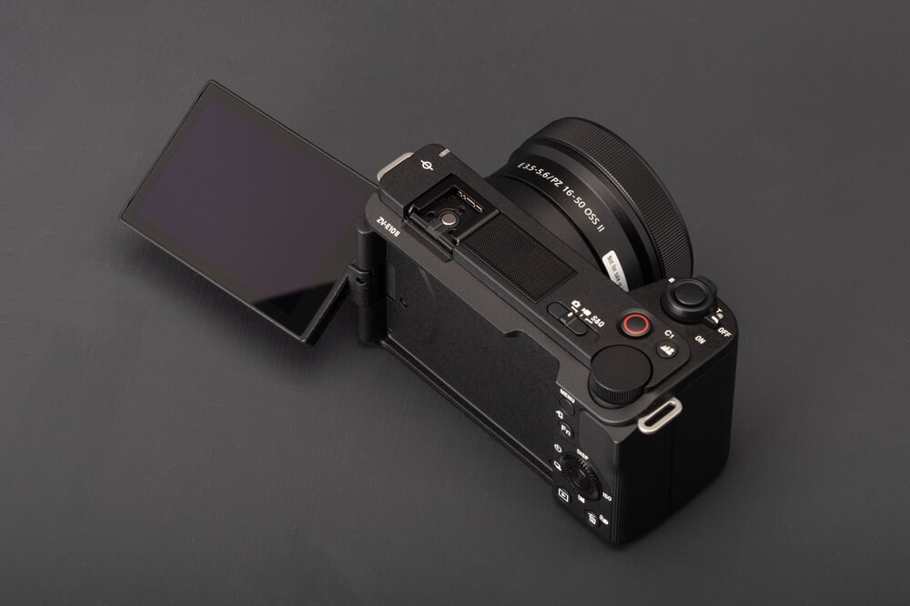 Review-may-anh-du-lich-cho-nguoi-moi-su-dung-trong-nam-2026-De-dung-chat-anh-cao