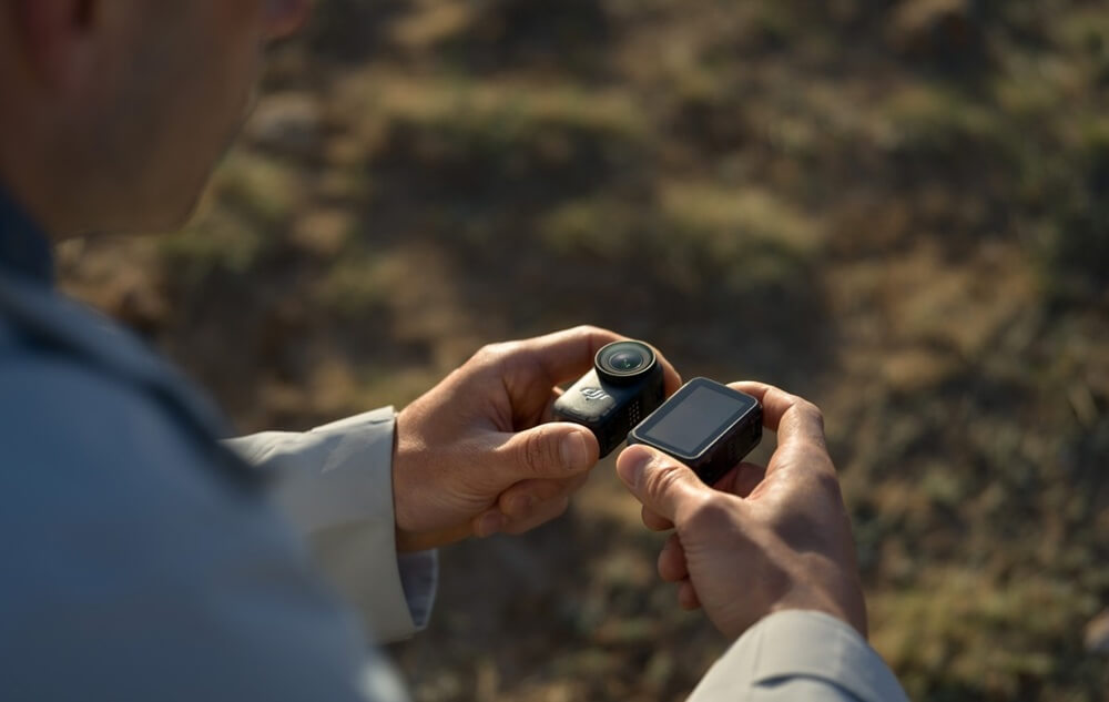 Camera-POV-nho-nhat-nam-2026-Mini-nhung-quay-cuc-chat