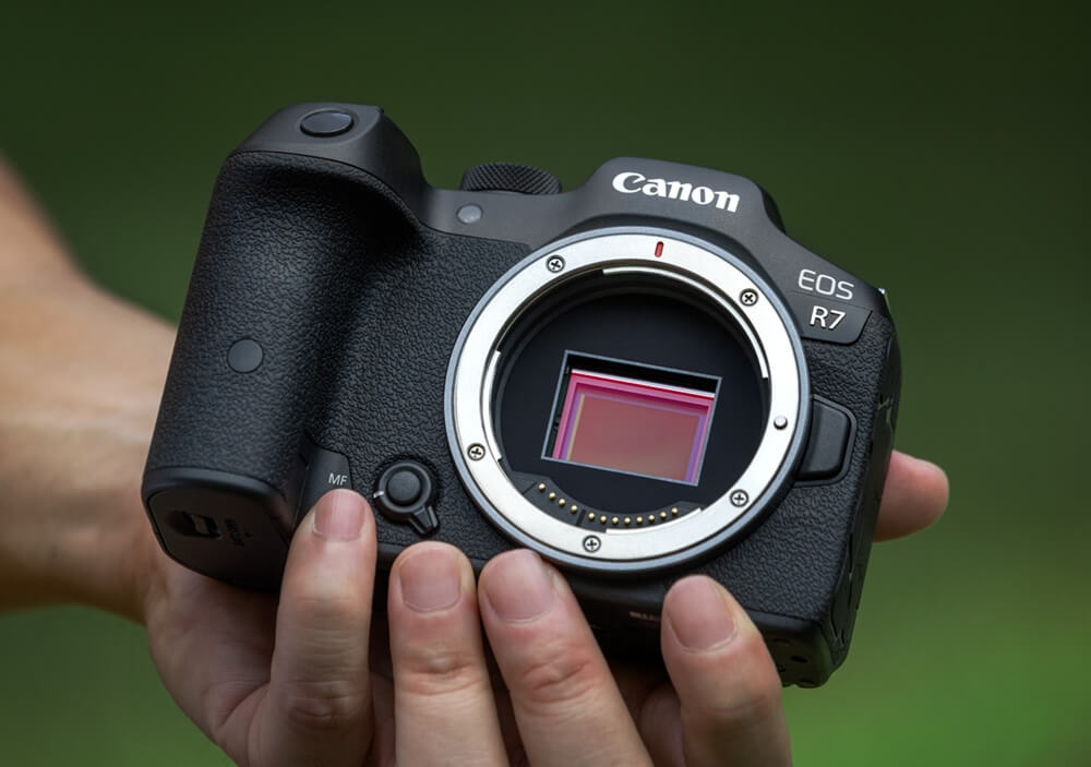 may-anh-chup-the-thao-tot-nhat-2026-bat-net-nhanh-chup-lien-tuc